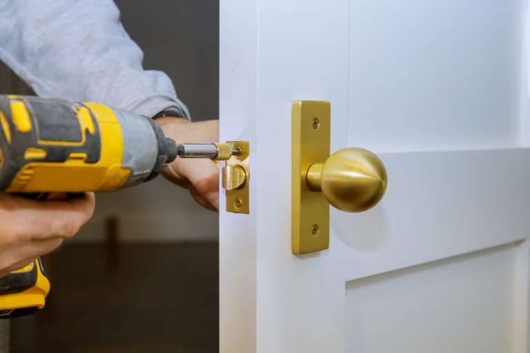 changing locks access control expertise commercial locksmith services in miami, fl – professional and expedient locksmith services for your office and business