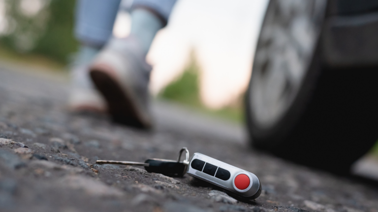 automobile reliable assistance for lost car keys no spare: expert services in miami, fl